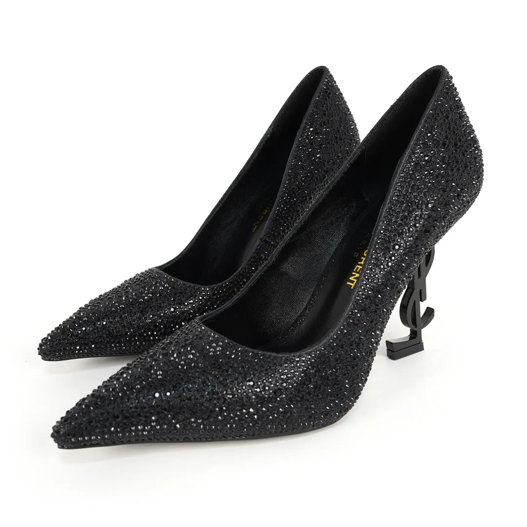 👟👟Ex-factory price 600👟👟 [Saint Laurent] YSL letter metal heels. Fabric: Cow patent leather/cow leather. Sheepskin lining/foot pads, Italian leather outsole. The letter heel is cast from ultra-high-strength steel. Heel height: 10.5CM and 8.5M two heel heights. Size 35-42 (42 is custom-made and cannot be returned or exchanged).